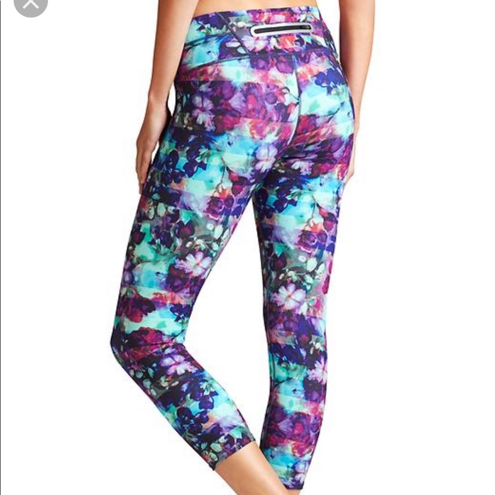 Athleta Sonar capri leggings